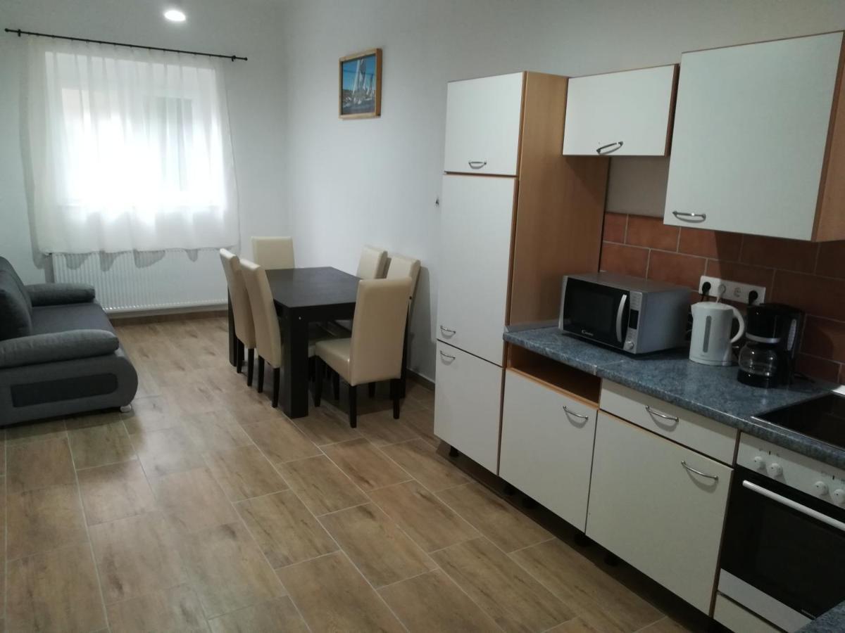Suemegi Levendula Apartmanok Εξωτερικό φωτογραφία