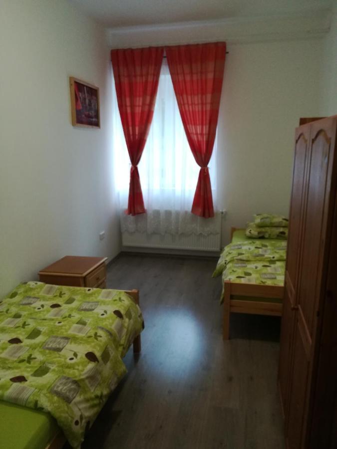 Suemegi Levendula Apartmanok Εξωτερικό φωτογραφία